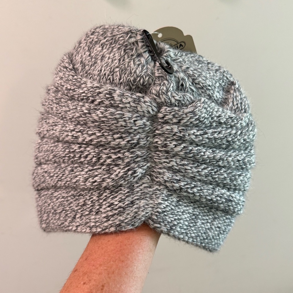NWT Artesania Grey Alpaca Blend Ponytail Beanie Hat - Picture 3 of 6